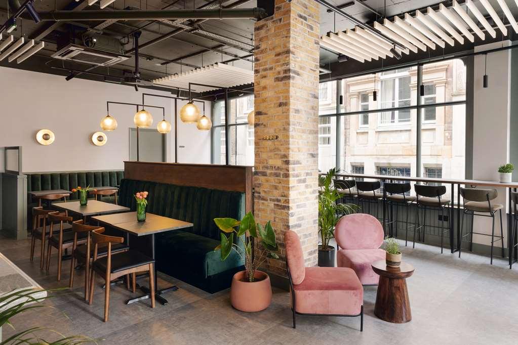 Native Kings Wardrobe Hotel London Restaurant photo